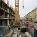Аренда кранов для строительства на улице «Яхтенной» в Петербурге